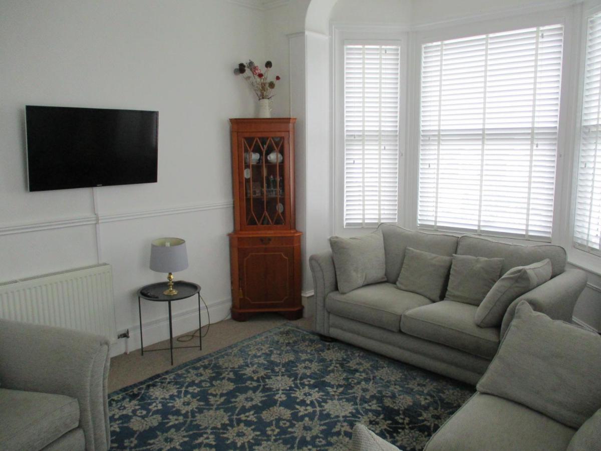 Lovely Spacious 3 Bedded First Floor Apartment Ryde  Exterior photo