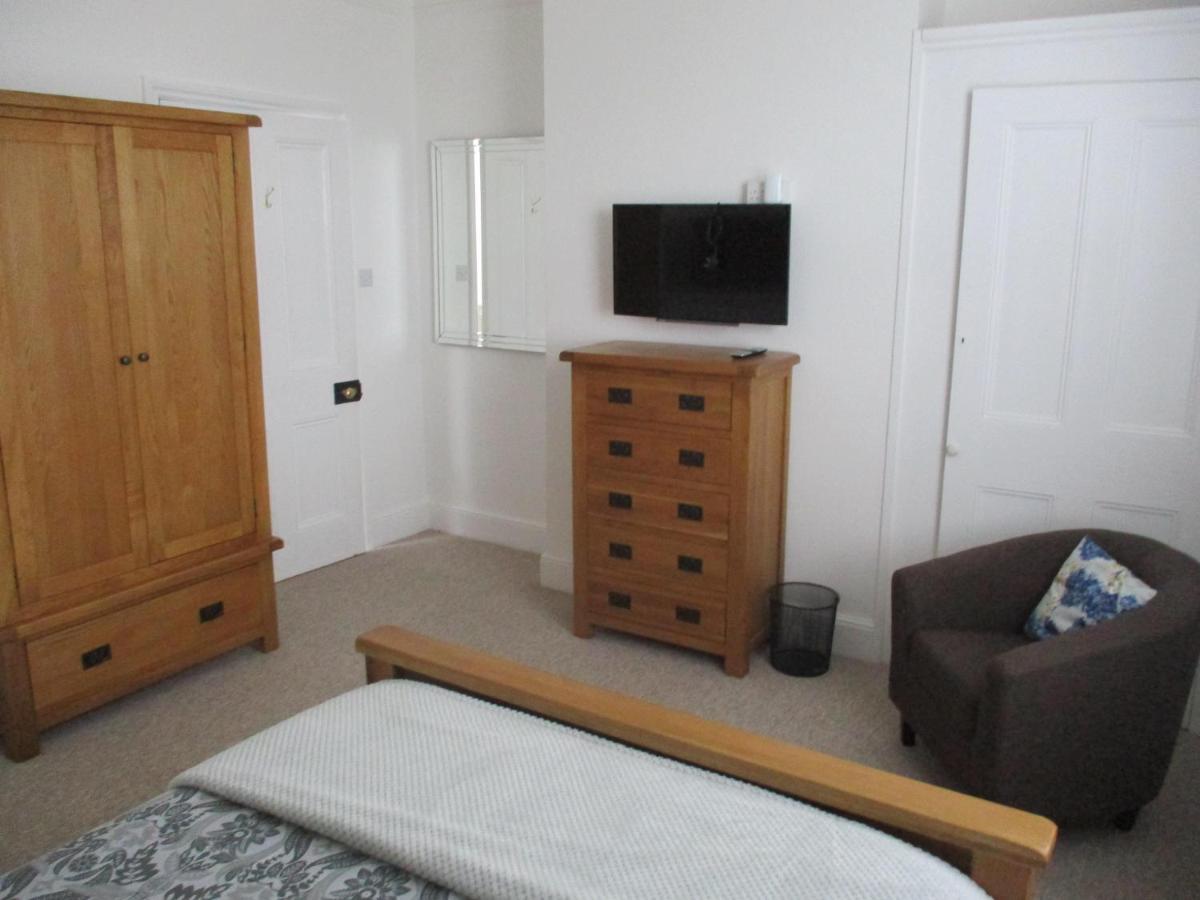 Lovely Spacious 3 Bedded First Floor Apartment Ryde  Exterior photo