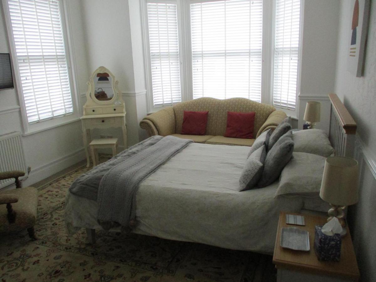 Lovely Spacious 3 Bedded First Floor Apartment Ryde  Exterior photo